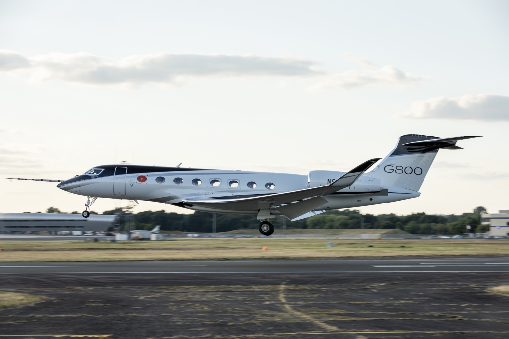 Gulfstream G800 Arrives at Farnborough for Static Display