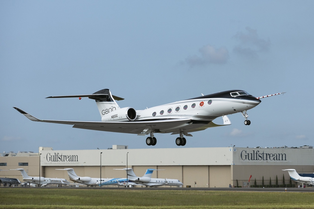 Gulfstream G800 Flies for the First Time