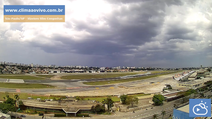 Brazilian LearJet 75 Comes off São Paulo Runway